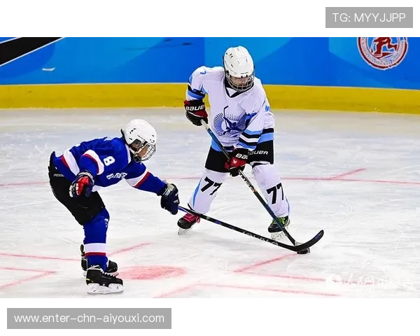 蒙古冰球联赛激烈竞争持续升温，蒙古族冰雪运动